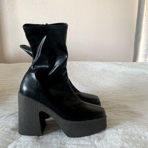Platform Tony Bianco boots platform size 7